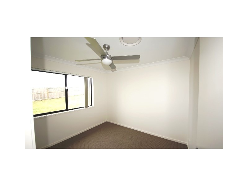 64 Dawson Boulevard, Rural View QLD 4740