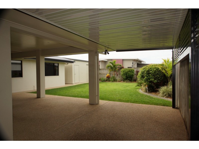 7 Vesta Lane, Ooralea QLD 4740