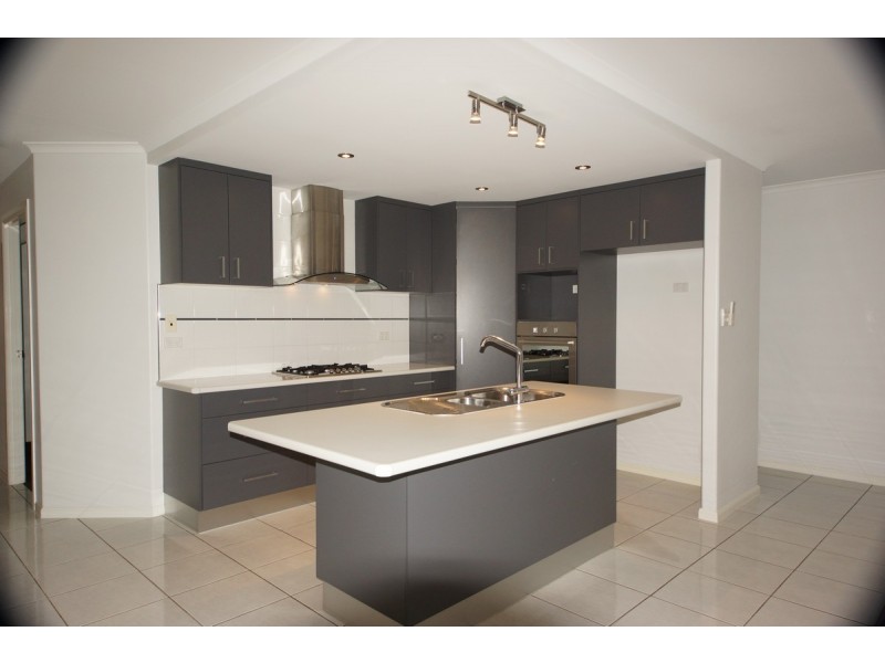 7 Vesta Lane, Ooralea QLD 4740