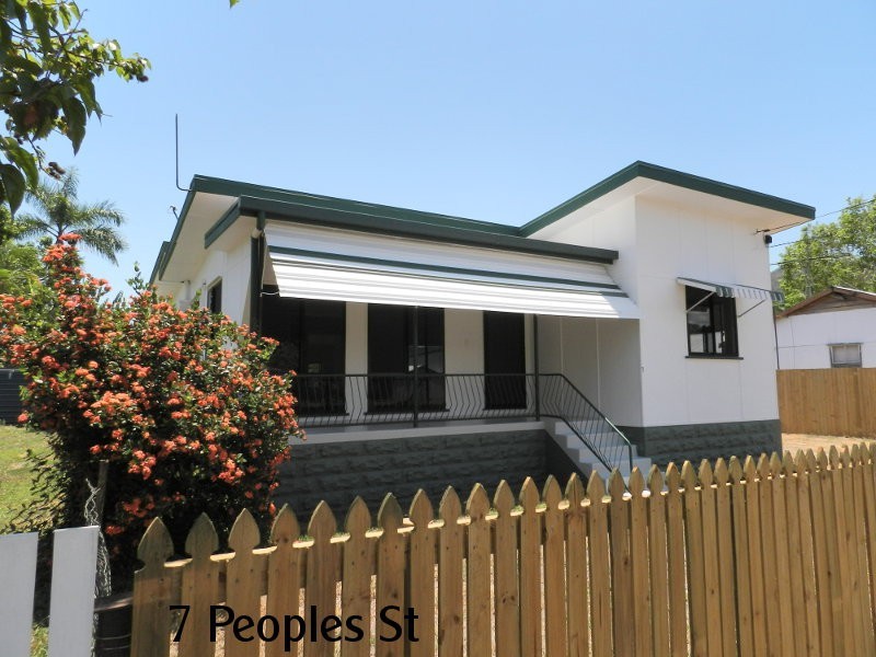7 Peoples Street, Finch Hatton QLD 4756