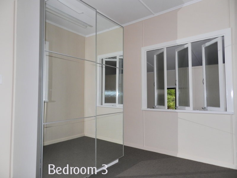 7 Peoples Street, Finch Hatton QLD 4756