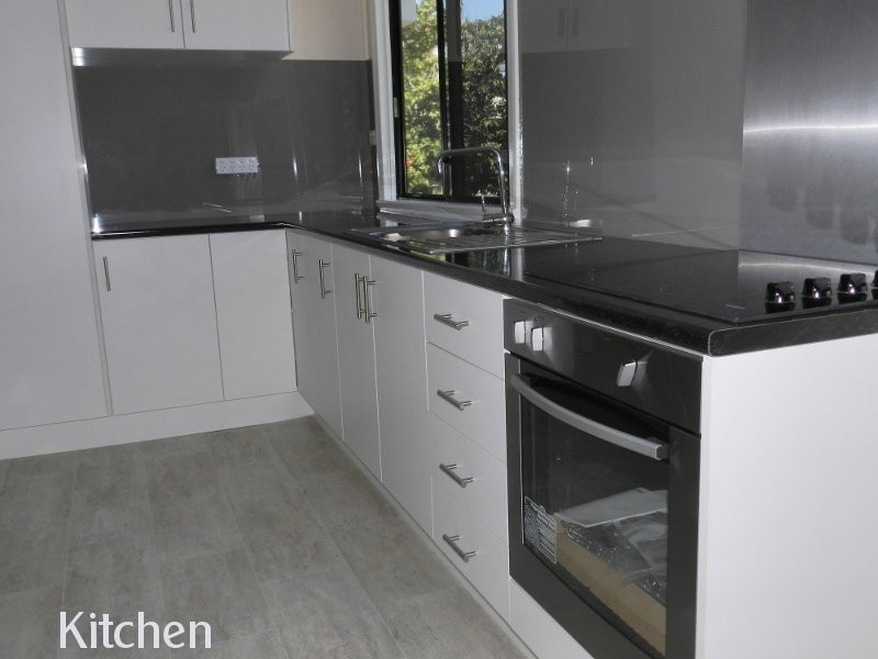 7 Peoples Street, Finch Hatton QLD 4756