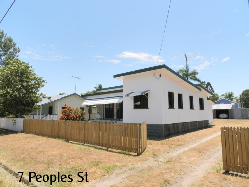 7 Peoples Street, Finch Hatton QLD 4756