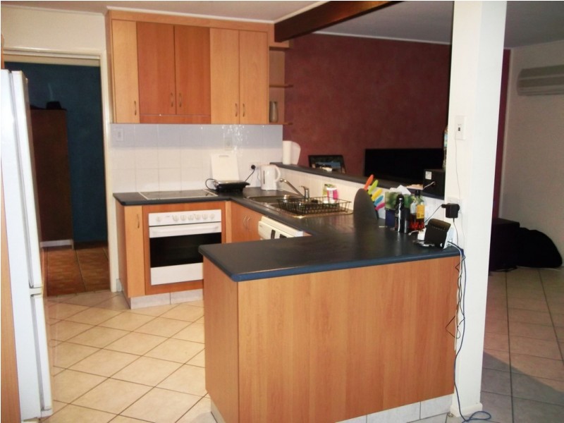 25 Dennis Street, South Mackay QLD 4740