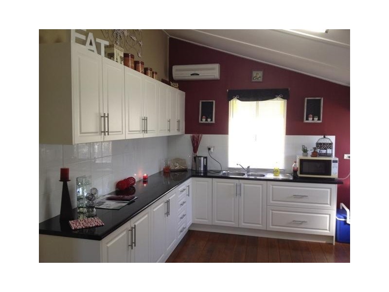 4 Breen Street, Sarina QLD 4737