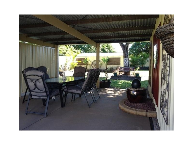 4 Breen Street, Sarina QLD 4737