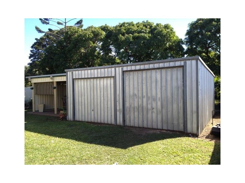 4 Breen Street, Sarina QLD 4737