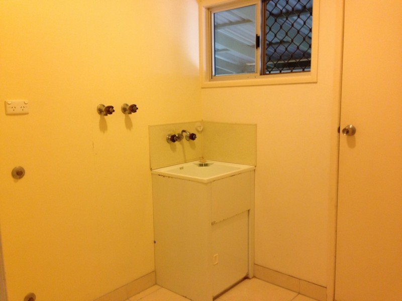 10 Fernleigh Avenue, Andergrove QLD 4740