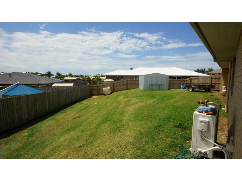 30 Kristy Crescent, Eimeo QLD 4740