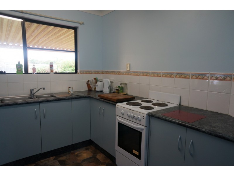 4 Busuttin Drive, Eimeo QLD 4740