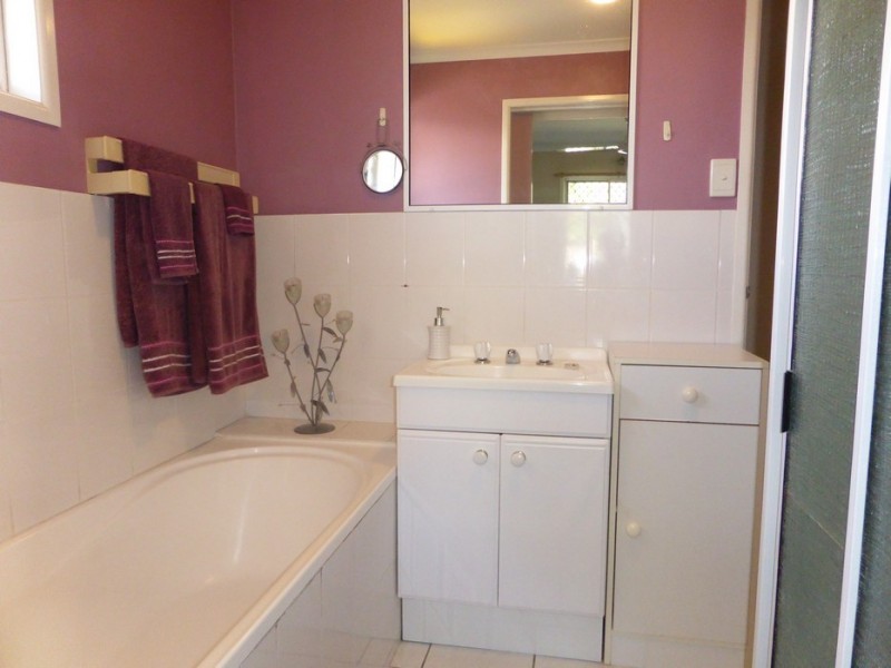 2/4 Morley Street, South Mackay QLD 4740