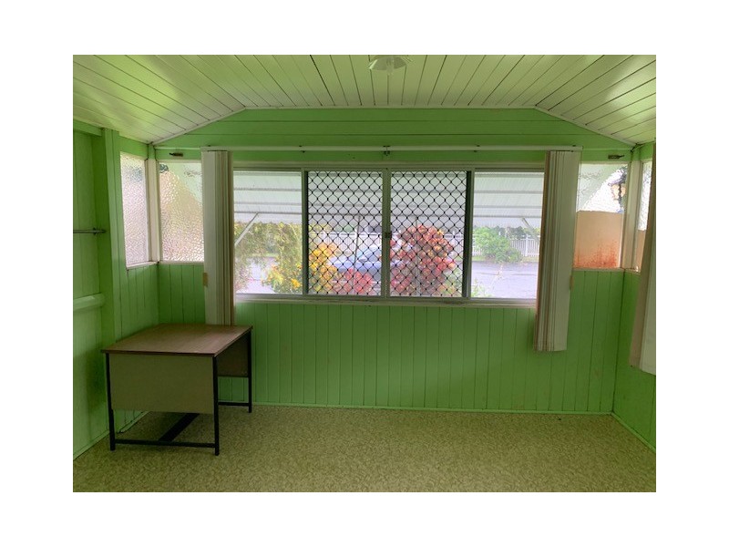 8 Taylor Street, West Mackay QLD 4740