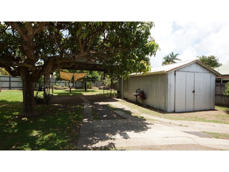 8 Taylor Street, West Mackay QLD 4740