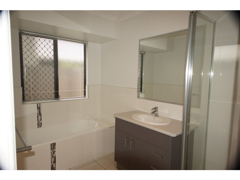 7 Vesta Lane, Ooralea QLD 4740