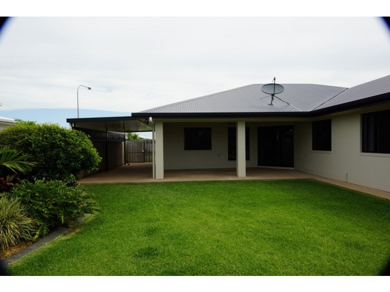 7 Vesta Lane, Ooralea QLD 4740