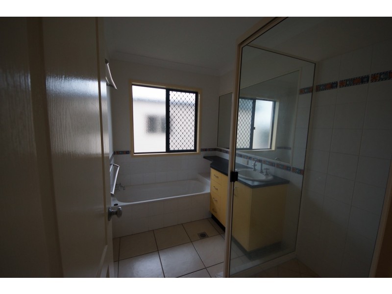 19 Romaine Court, Glenella QLD 4740