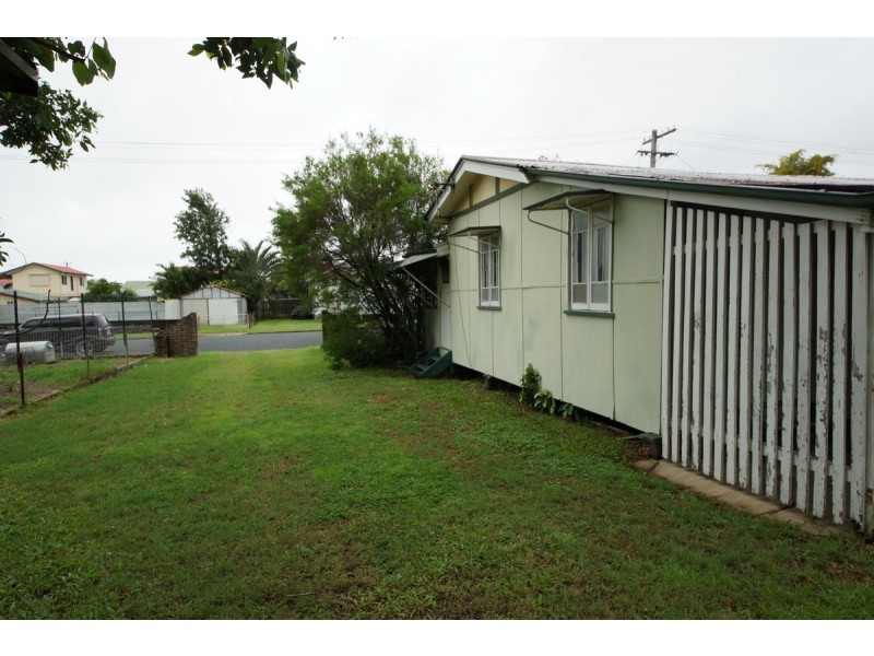 17 Burgess Street, North Mackay QLD 4740