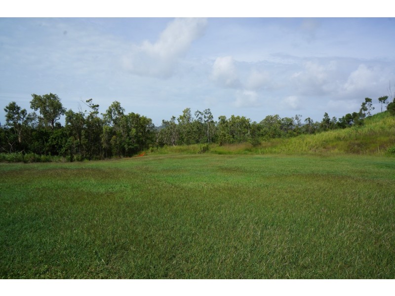 2-4 Harrison Court, Seaforth QLD 4741