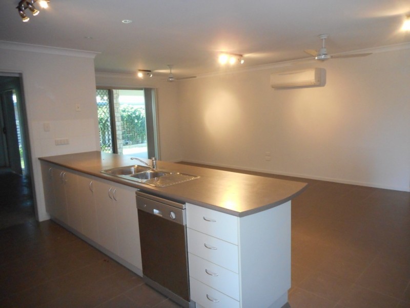 3 Lucy Court, Mirani QLD 4754