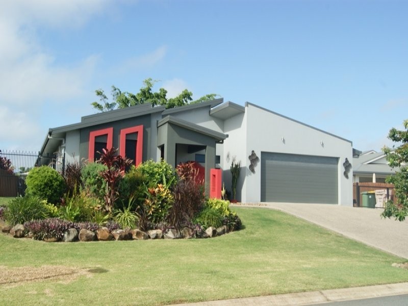 13 James Cook Drive, Rural View QLD 4740