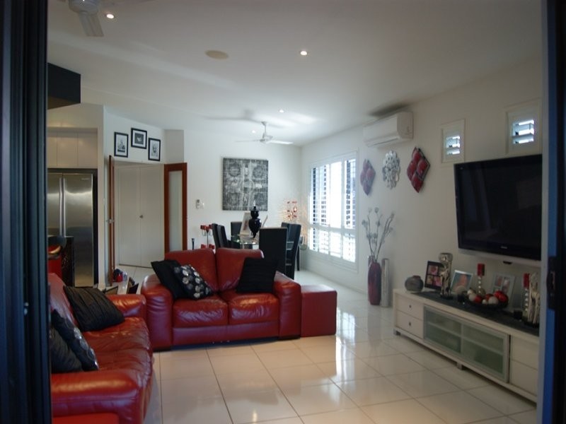 13 James Cook Drive, Rural View QLD 4740