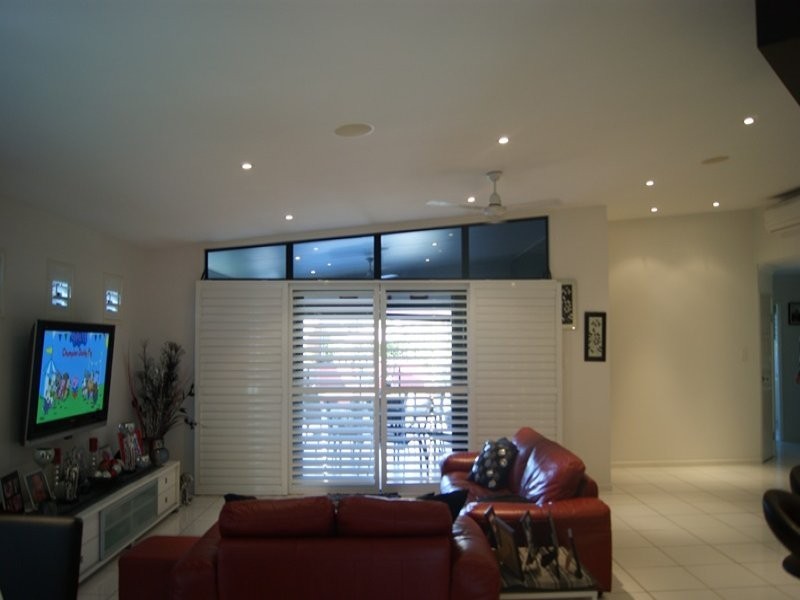 13 James Cook Drive, Rural View QLD 4740