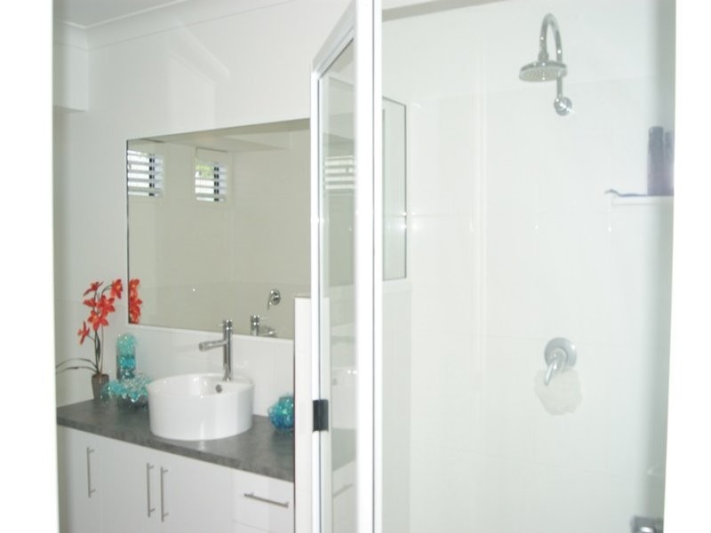 13 James Cook Drive, Rural View QLD 4740