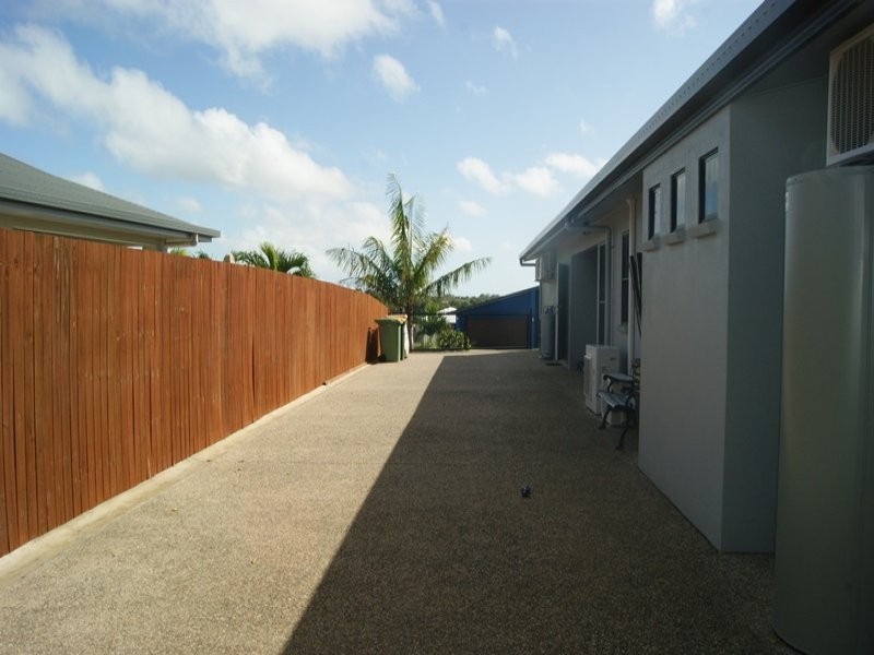 13 James Cook Drive, Rural View QLD 4740