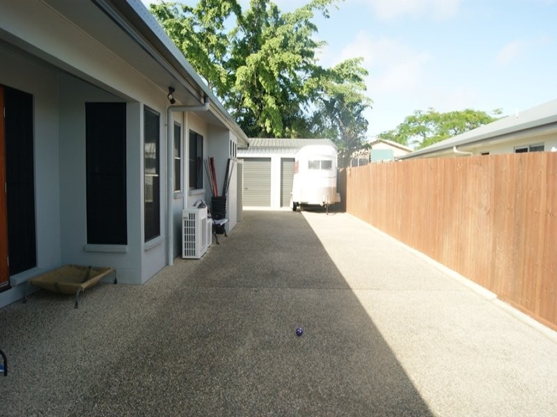 13 James Cook Drive, Rural View QLD 4740