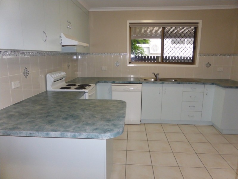 2/8 Prudhoe Street, East Mackay QLD 4740