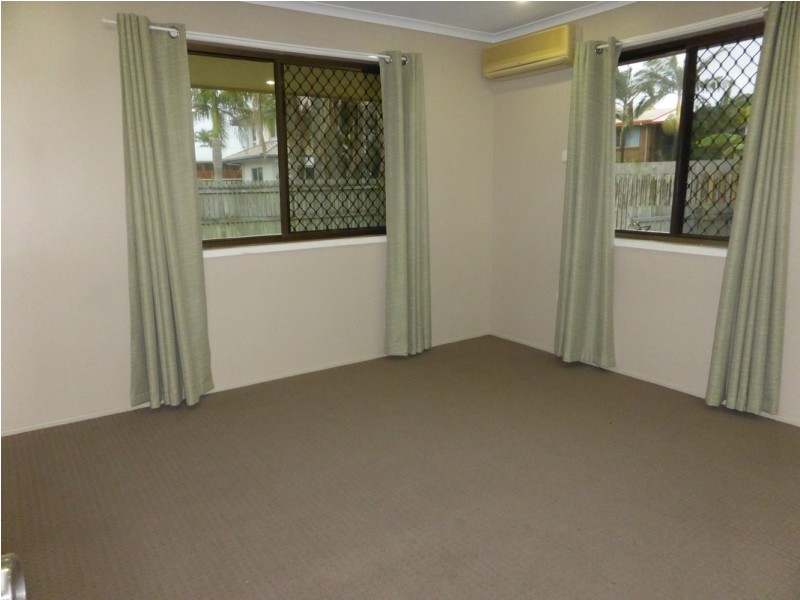 2/8 Prudhoe Street, East Mackay QLD 4740