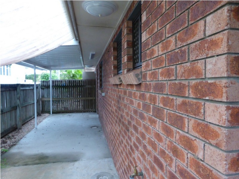 2/8 Prudhoe Street, East Mackay QLD 4740