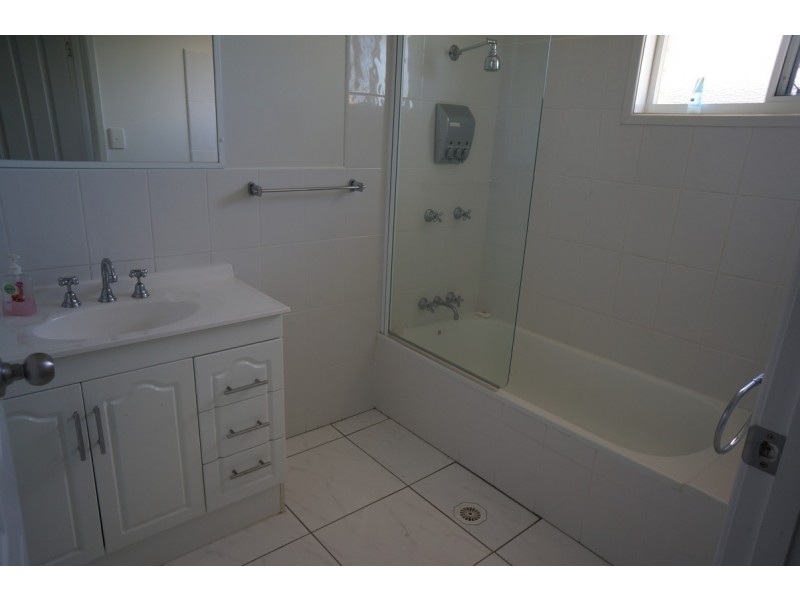 84 Bradman Drive, Glenella QLD 4740