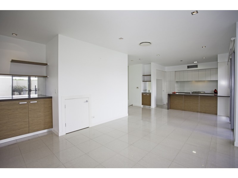 4/6-24 Belangason Way, Shoal Point QLD 4750