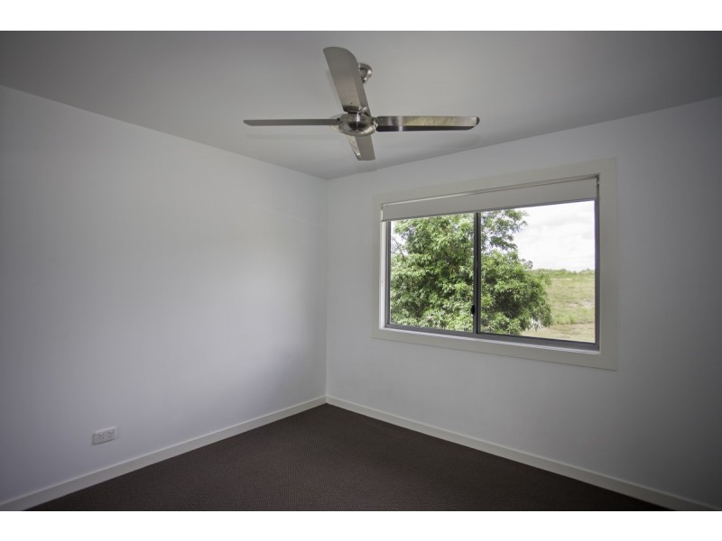 4/6-24 Belangason Way, Shoal Point QLD 4750