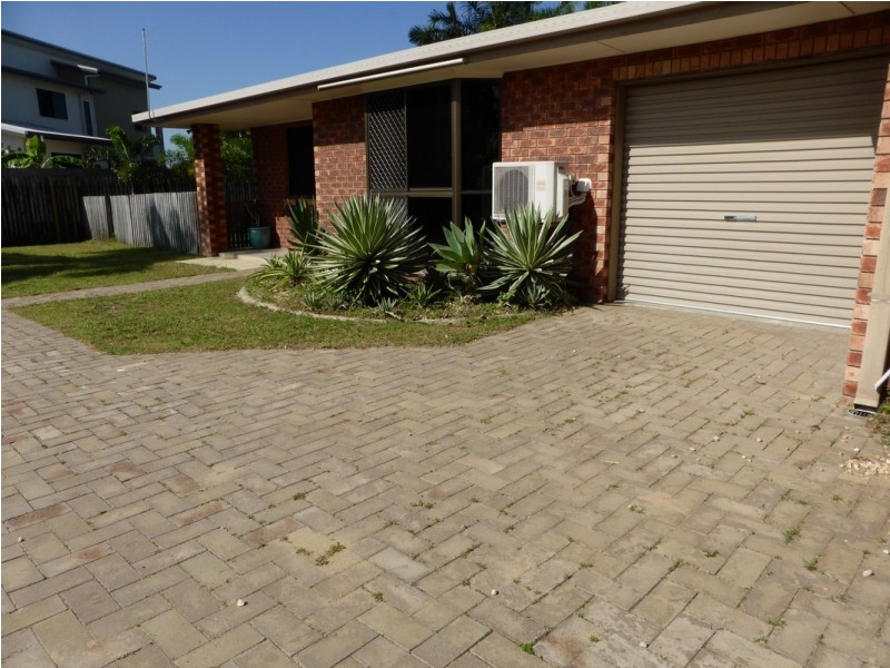 2/8 Prudhoe Street, East Mackay QLD 4740