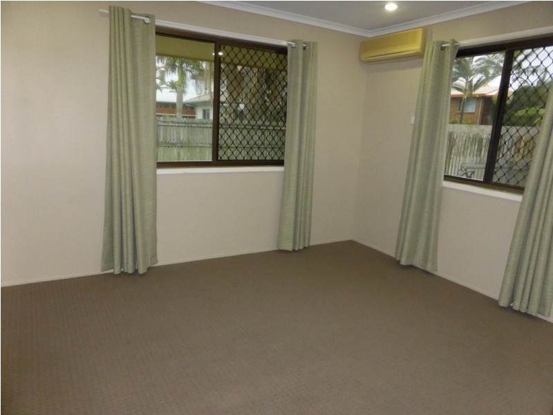 2/8 Prudhoe Street, East Mackay QLD 4740