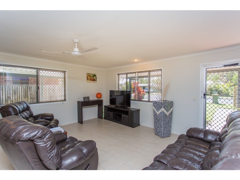 15 Osprey Close, Slade Point QLD 4740