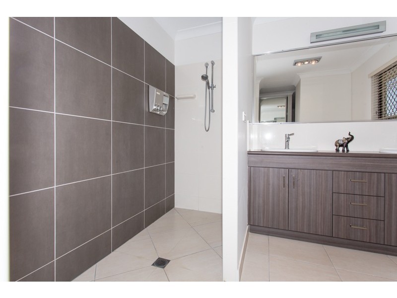 22 Hinze Circuit, Rural View QLD 4740