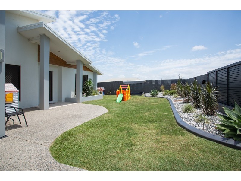 22 Hinze Circuit, Rural View QLD 4740