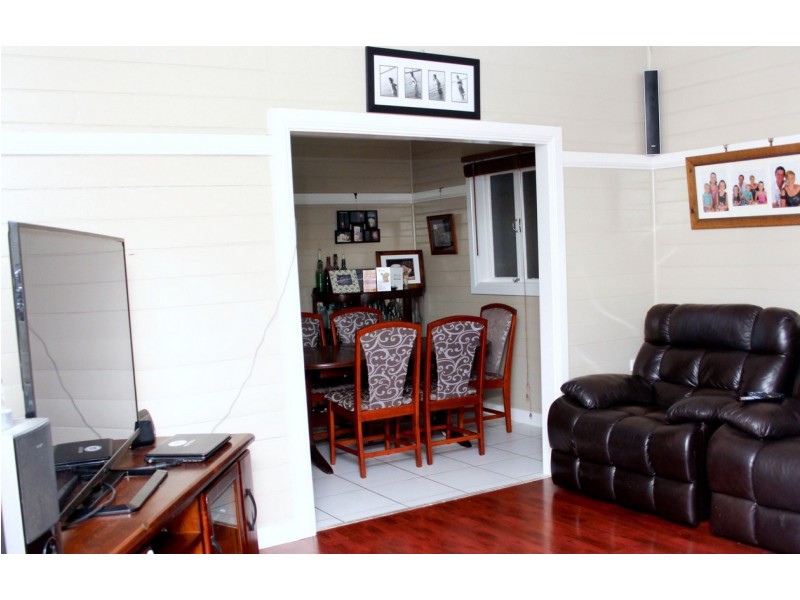 24 Maud Street, Mirani QLD 4754