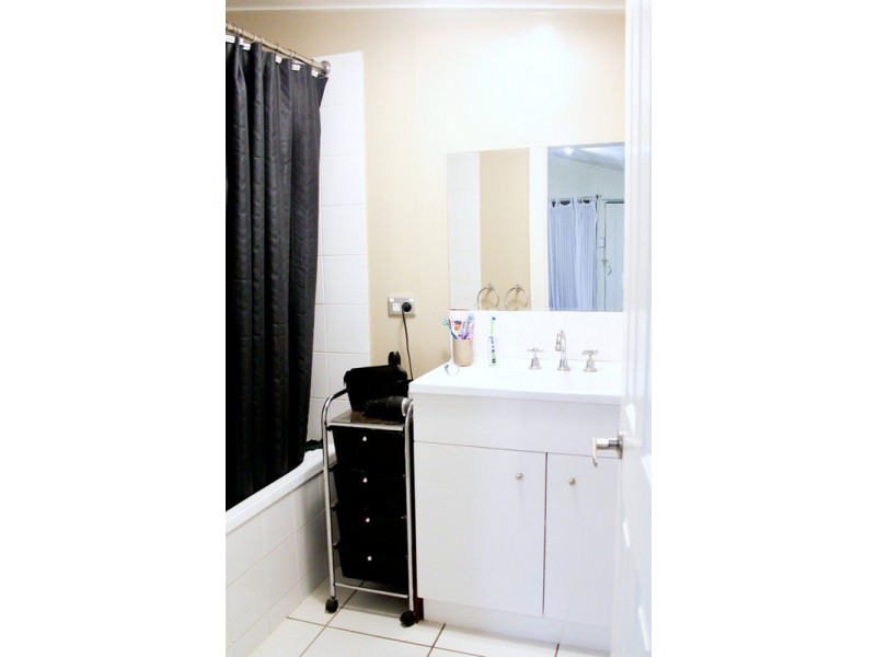 24 Maud Street, Mirani QLD 4754