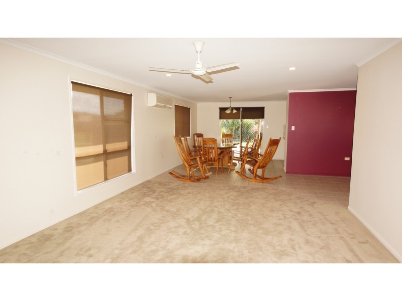 33 Schapers Road, Glenella QLD 4740