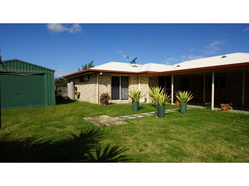 33 Schapers Road, Glenella QLD 4740