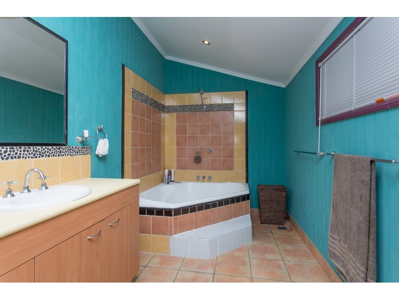 39 Lloyd Street, West Mackay QLD 4740