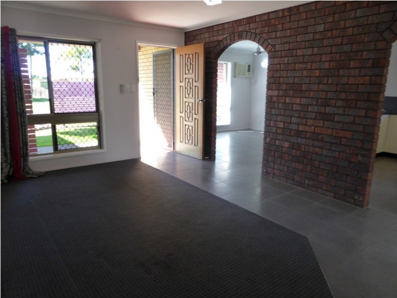 43 Grevillea Drive, Glenella QLD 4740