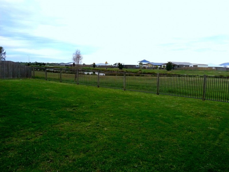 17 Elizabeth Street, Mirani QLD 4754