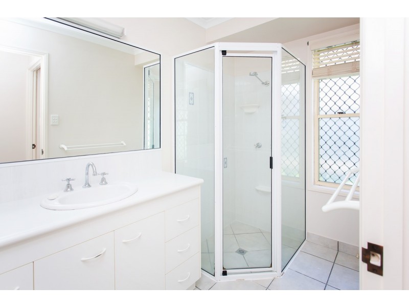 4/305 Bridge Road, West Mackay QLD 4740