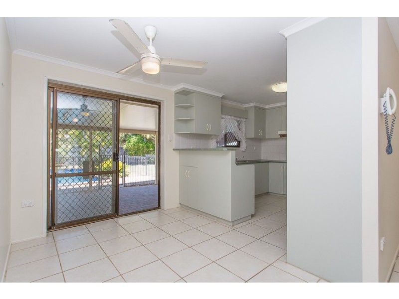 32 Coral Drive, Blacks Beach QLD 4740