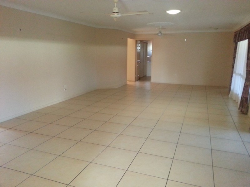 11 Dustwill Street, Eimeo QLD 4740